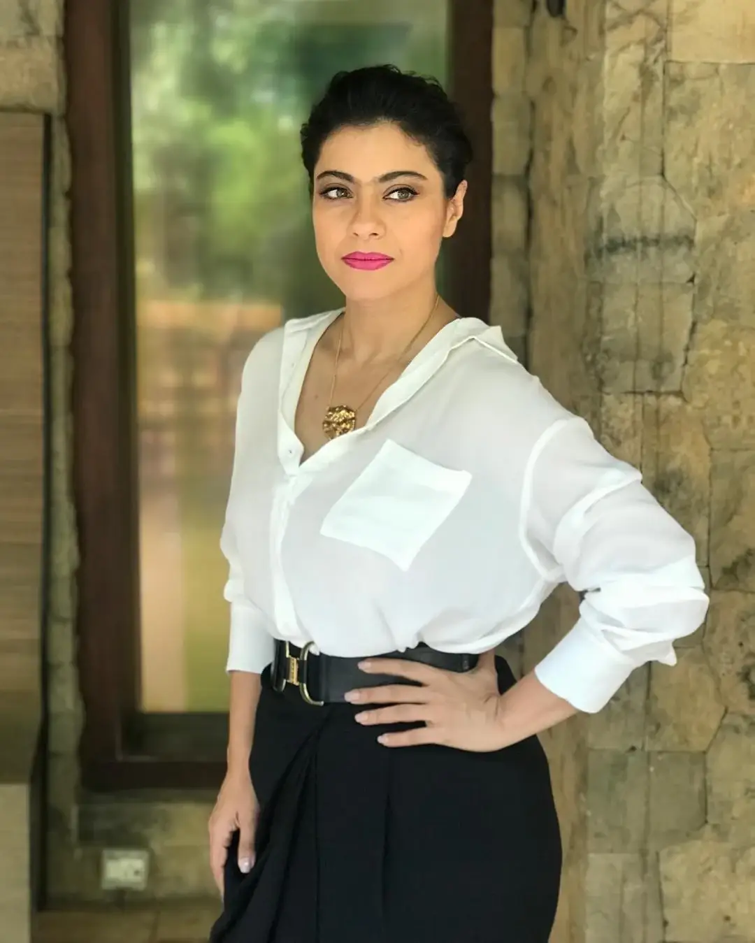 INDIA S RICHEST WOMEN KAJOL DEVGN IMAGES IN TRADITIONAL WHITE TOP 6